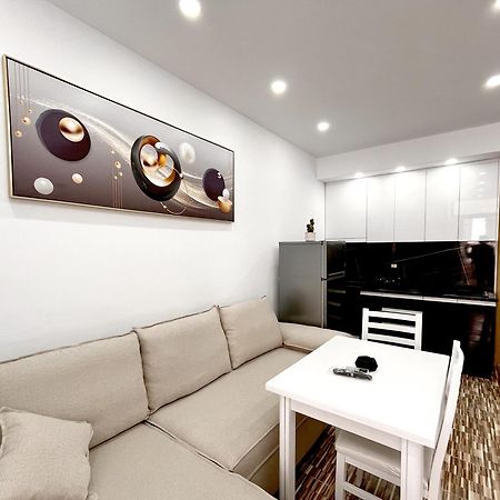 Kam Apartments In The City Center Wlora Zewnętrze zdjęcie