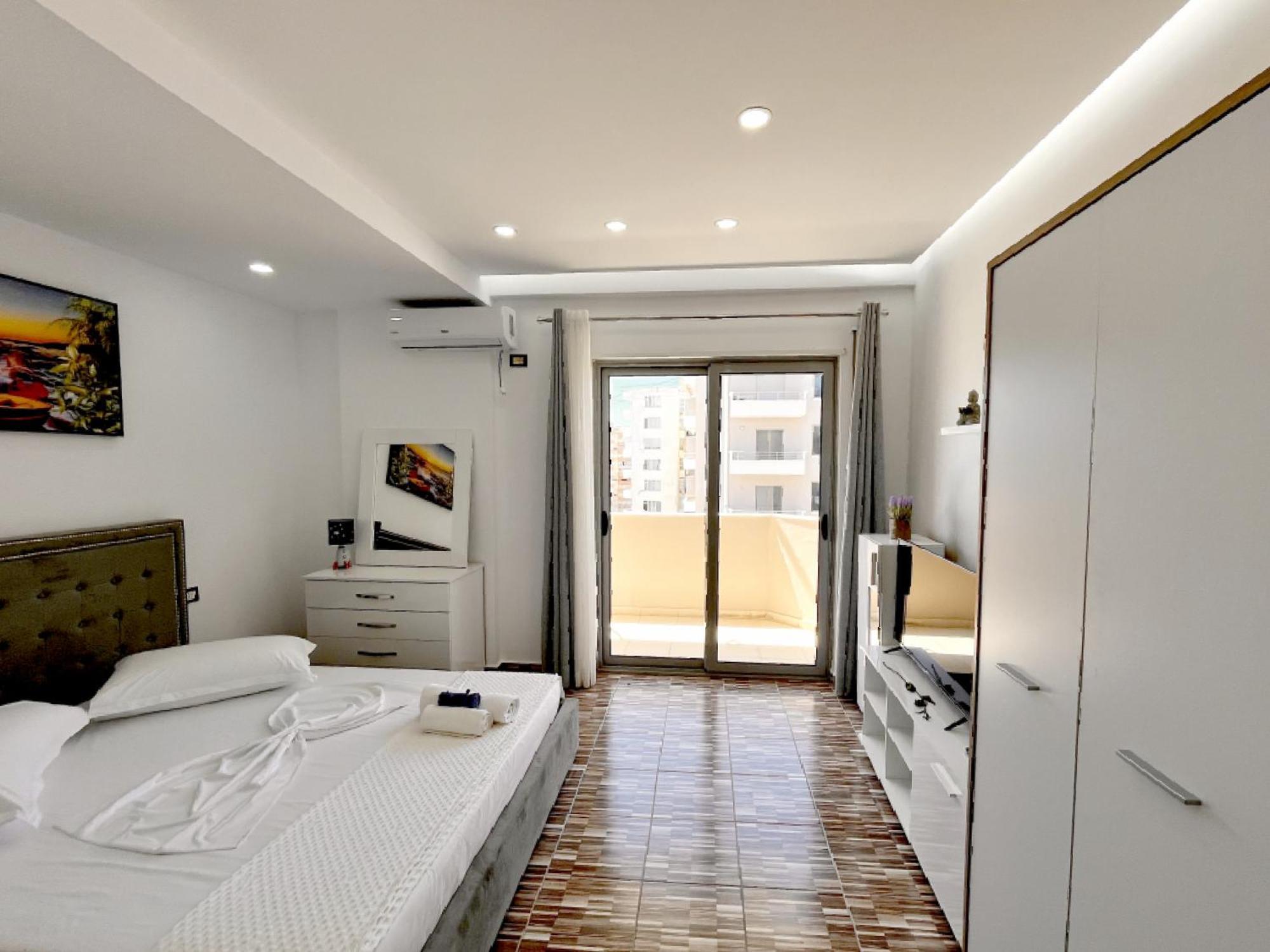 Kam Apartments In The City Center Wlora Zewnętrze zdjęcie