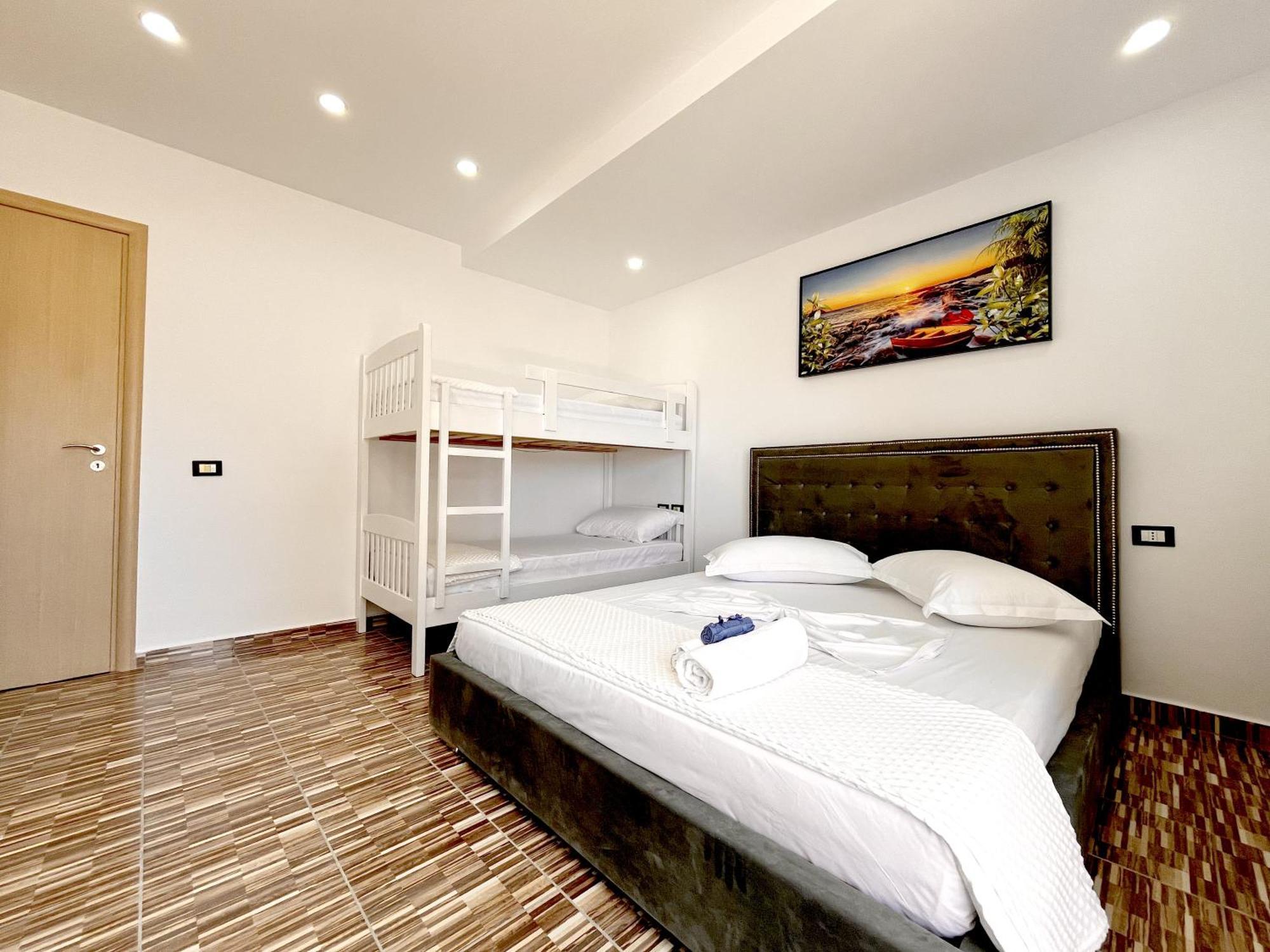 Kam Apartments In The City Center Wlora Zewnętrze zdjęcie