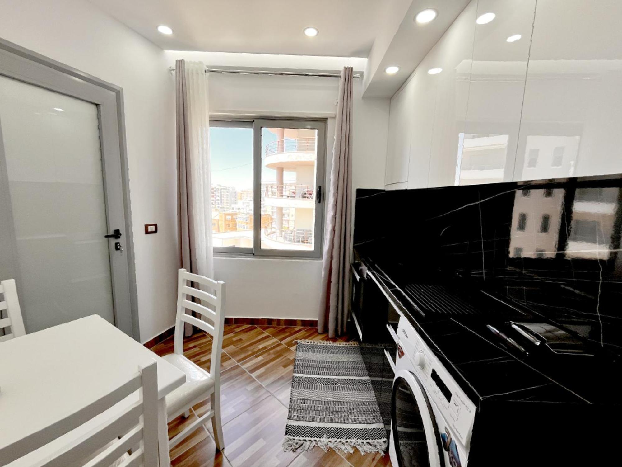 Kam Apartments In The City Center Wlora Zewnętrze zdjęcie