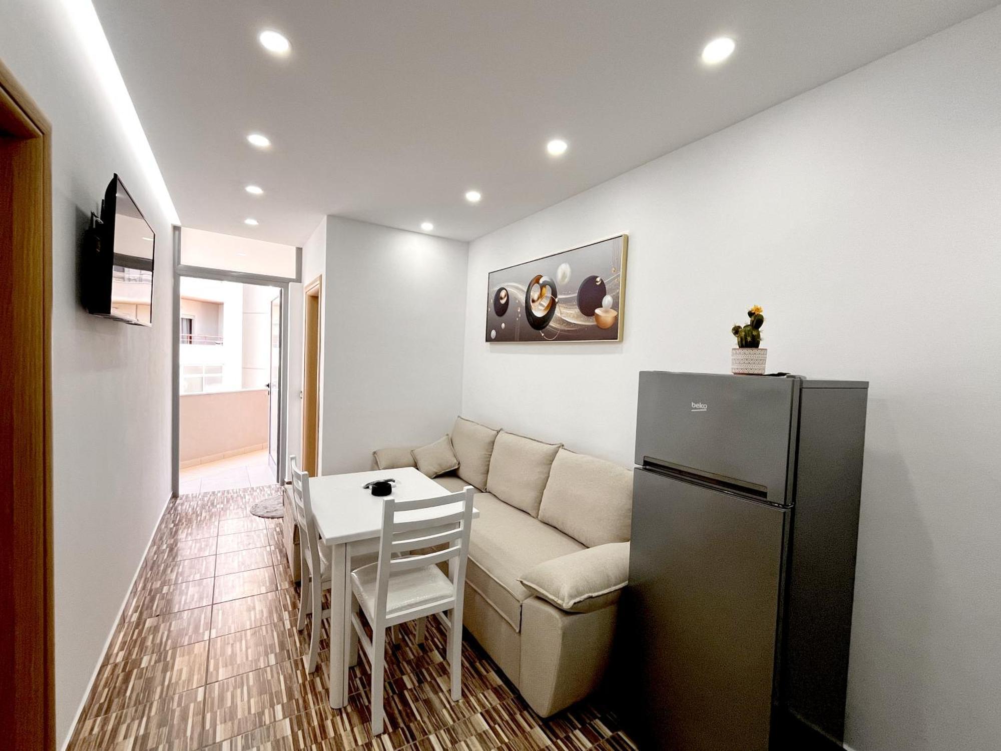 Kam Apartments In The City Center Wlora Zewnętrze zdjęcie